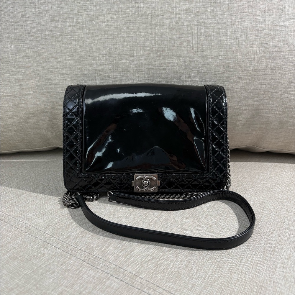 CHANEL Black Patent Leather Boy Flap Bag SHW